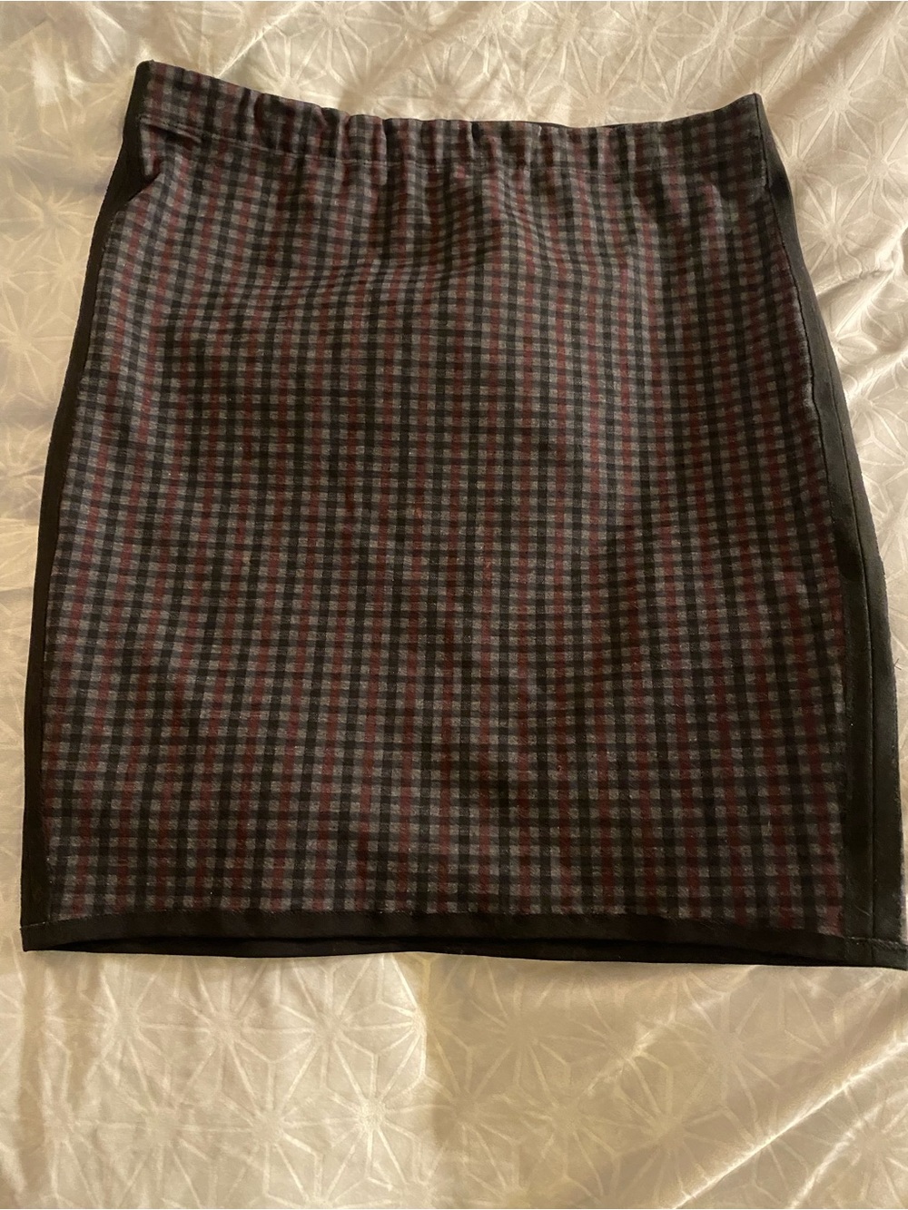 Max Studio Black and Burgundy Plaid Pencil Skirt